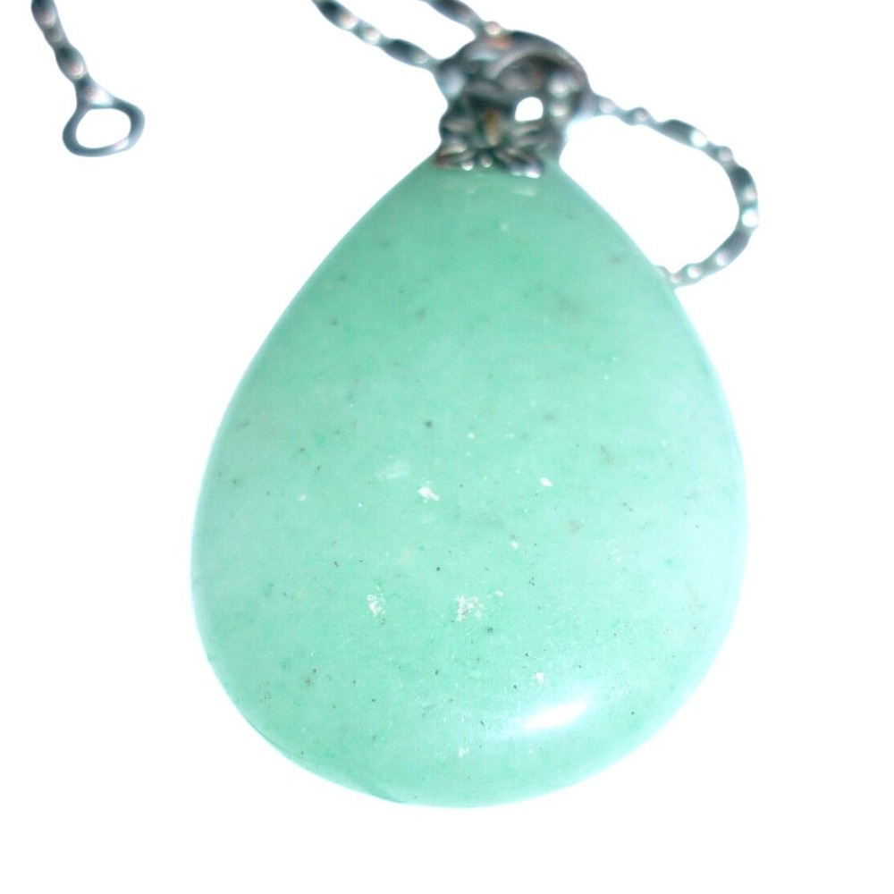 Green Aventurine Teardrop Pendant Necklace Silver Tone Ball Chain 18 Inch